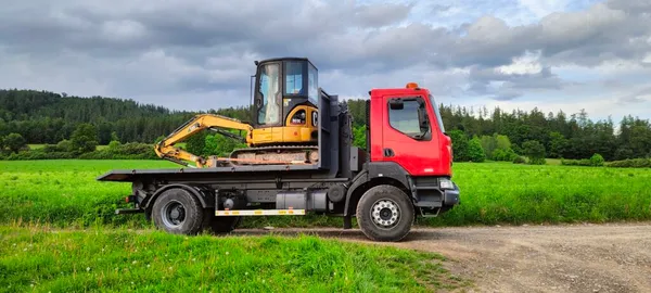 Renault Kerax 4x2 s velkoobjemovým kontejnerem 20 m3
